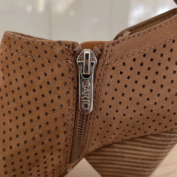 Franco Sarto booties - Picture 4 of 12